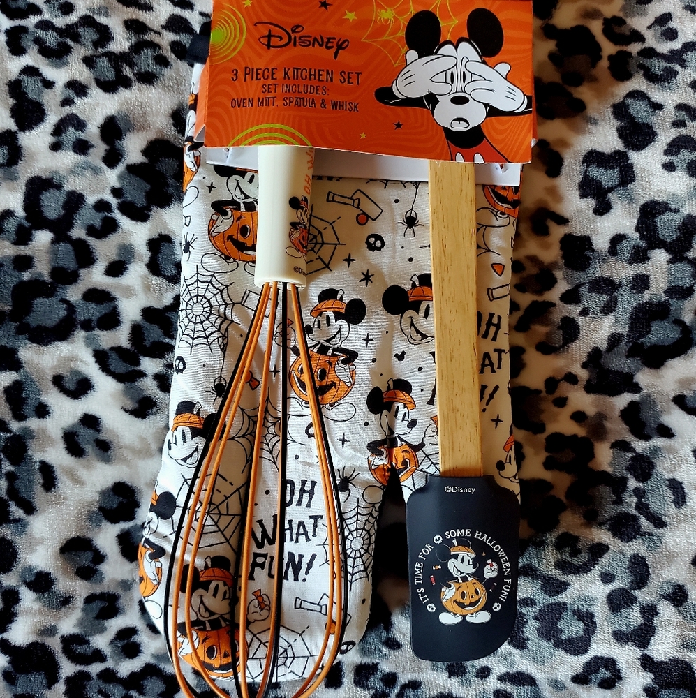 Disney 3 piece kitchen set